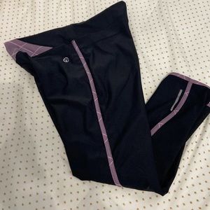 Yoga Black &  Pink Capri Pants Size Small